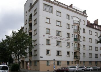 Wiener Gemeindebauten im Alsergrund:Sigmund-Freud-Hof (Foto: WikiMedia Commons)