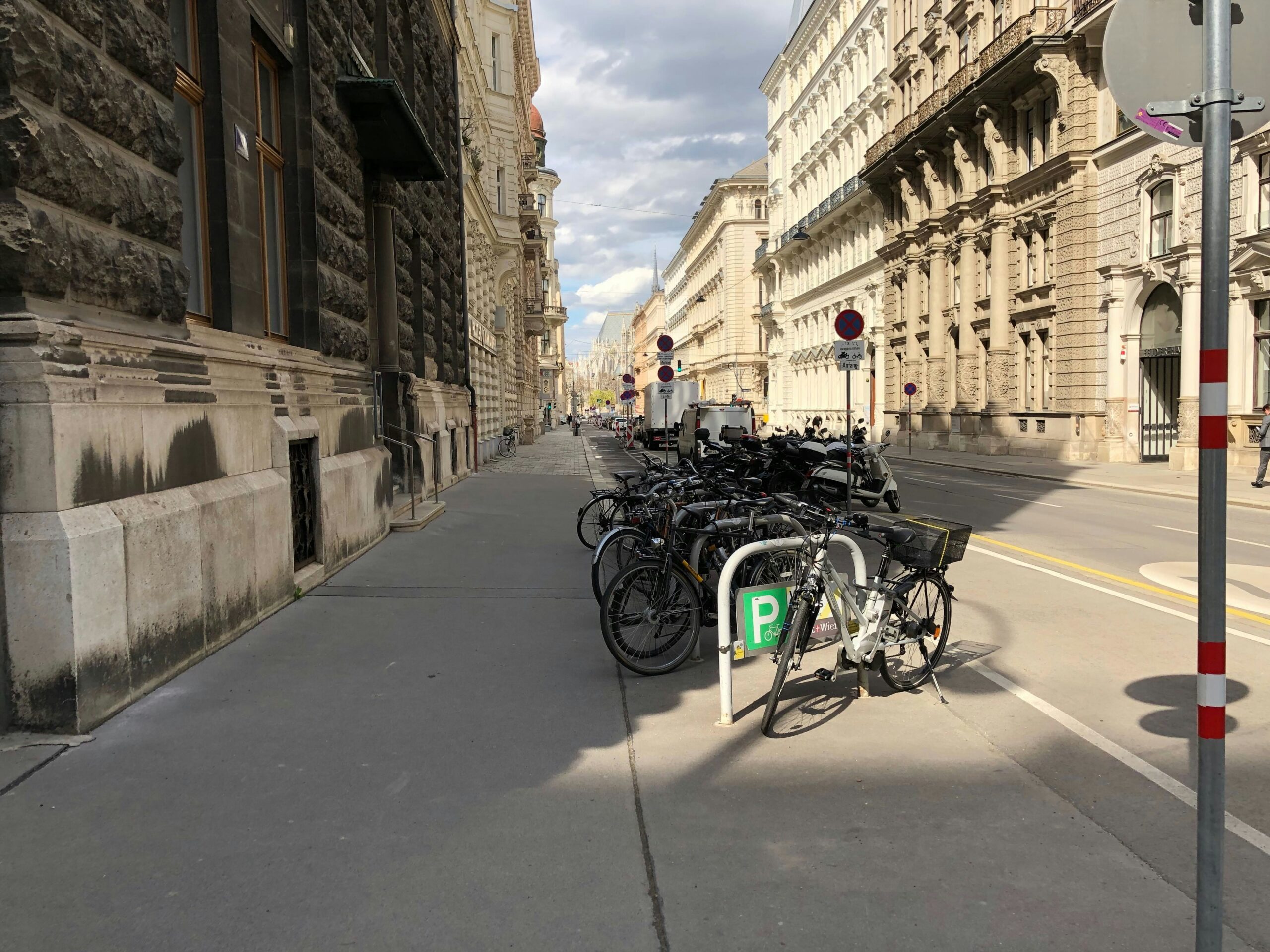 Fahrradfahren in Wien (Foto: Wikimedia Commons)